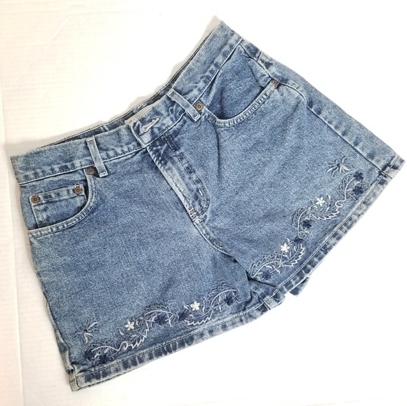 Vintage Pants - [VINTAGE] Embroidered floral trim denim shorts